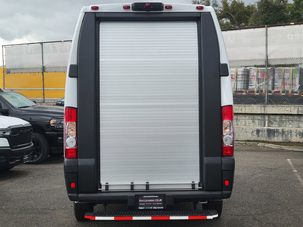 2024 Ram 3500 photo 3