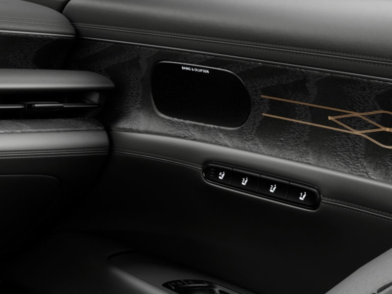 2026 Genesis G90 3.5T E-Supercharger photo 18