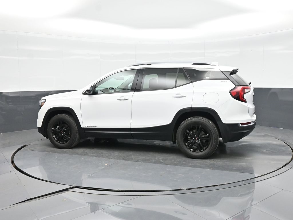 2023 Gmc Terrain SLT photo 2