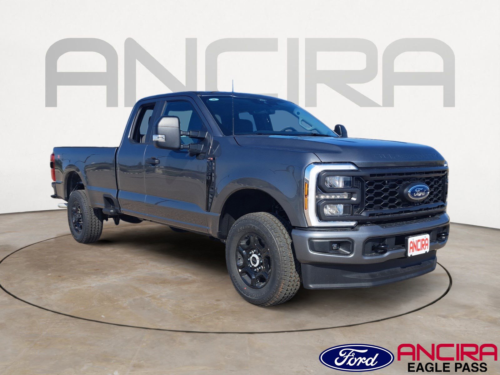 2025 Ford F-350 Super Duty XL's photo