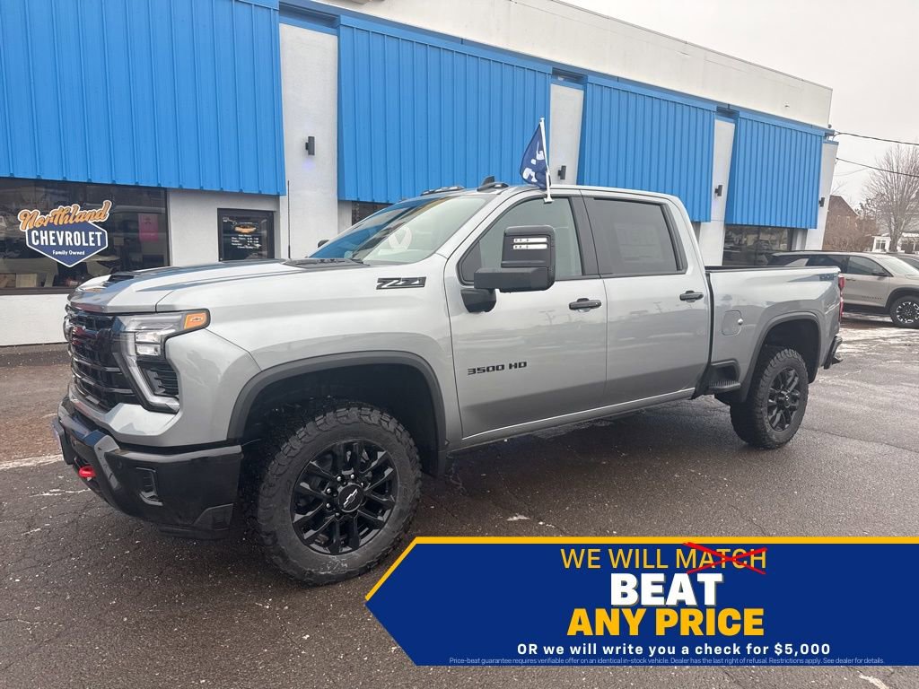2026 Chevrolet Silverado 3500HD LT's photo