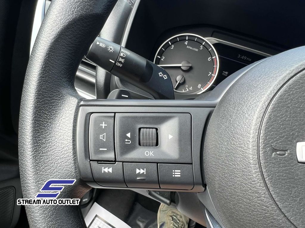 2024 Nissan Rogue SV photo 19
