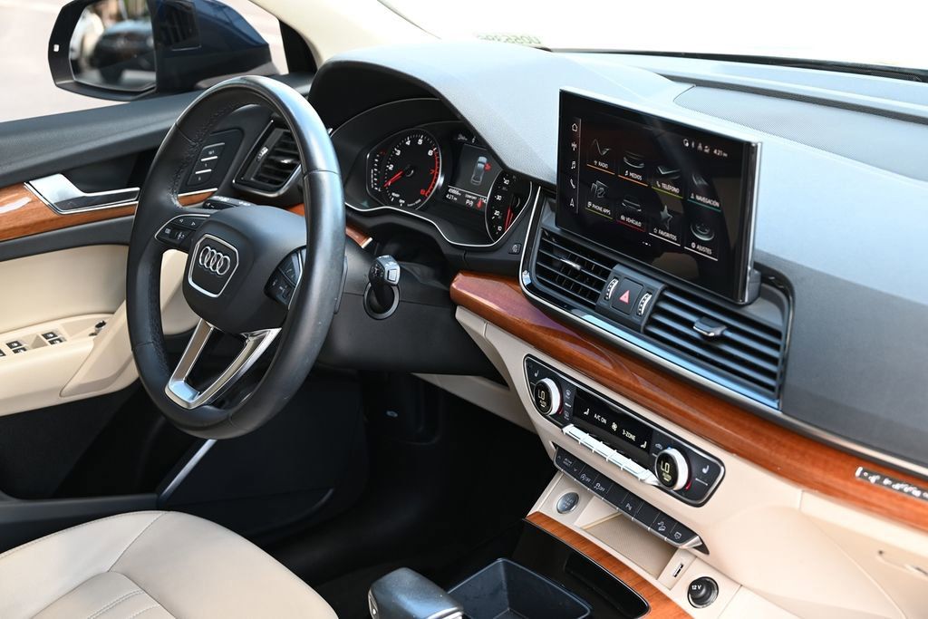 2023 Audi Q5 45 S line Premium photo 12