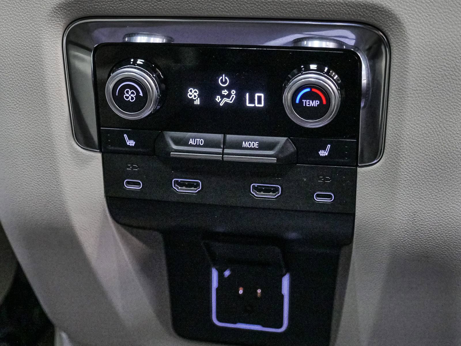 2025 Gmc Yukon Denali photo 26