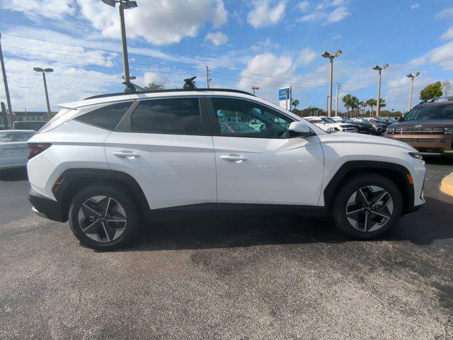 2025 Hyundai Tucson SEL photo 3