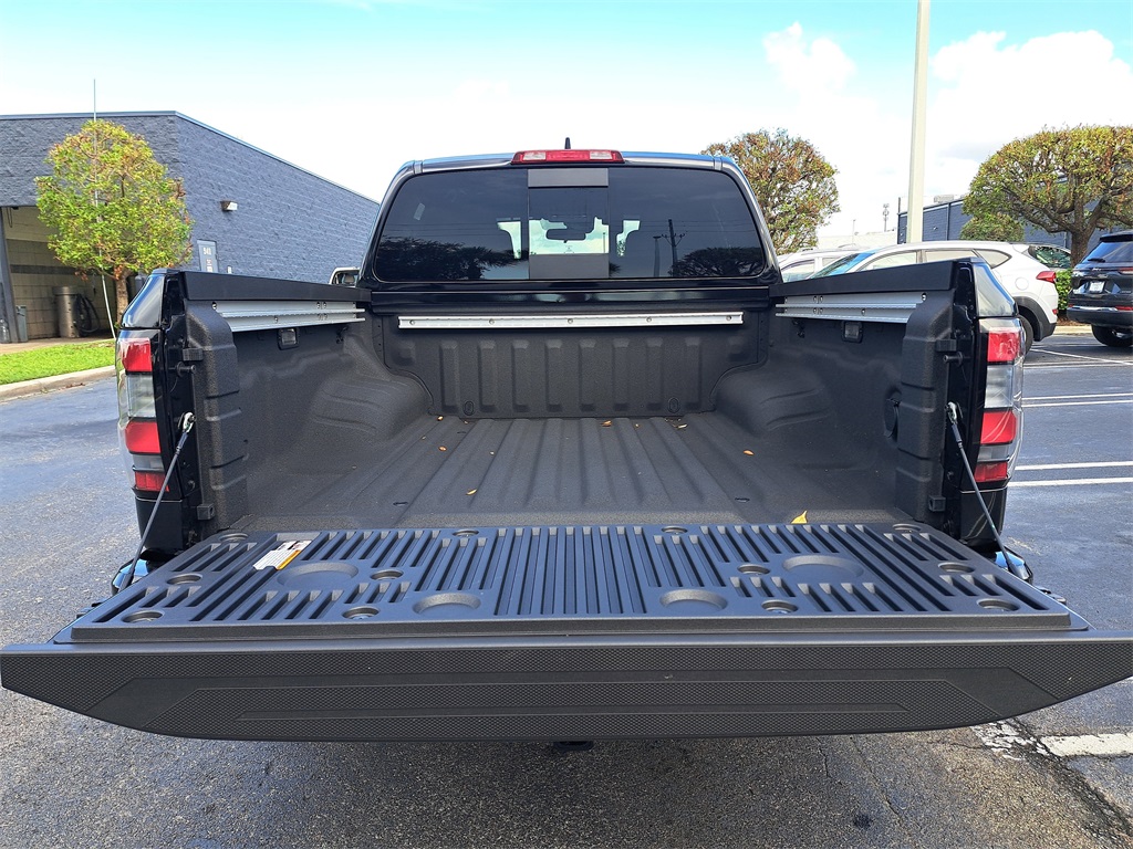 2026 Nissan Frontier Crew Cab PRO-4X photo 10