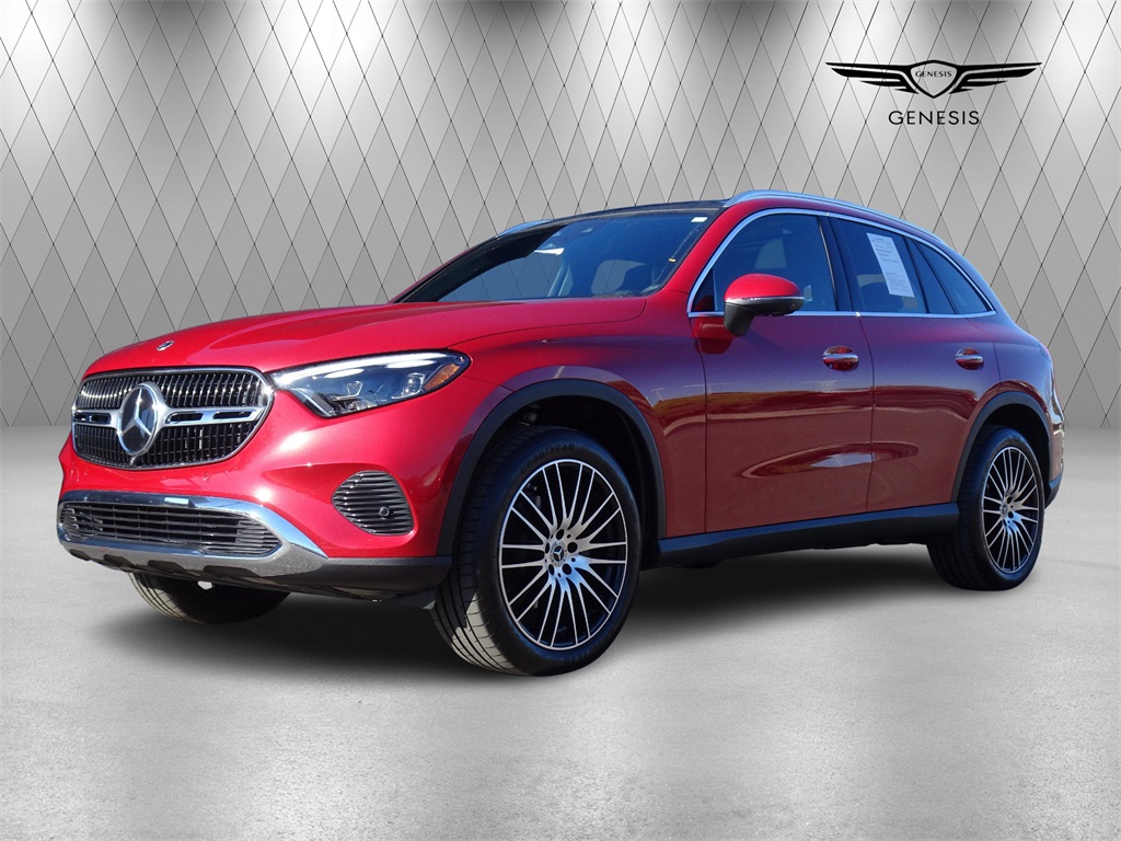 2025 Mercedes-Benz GLC Base's photo