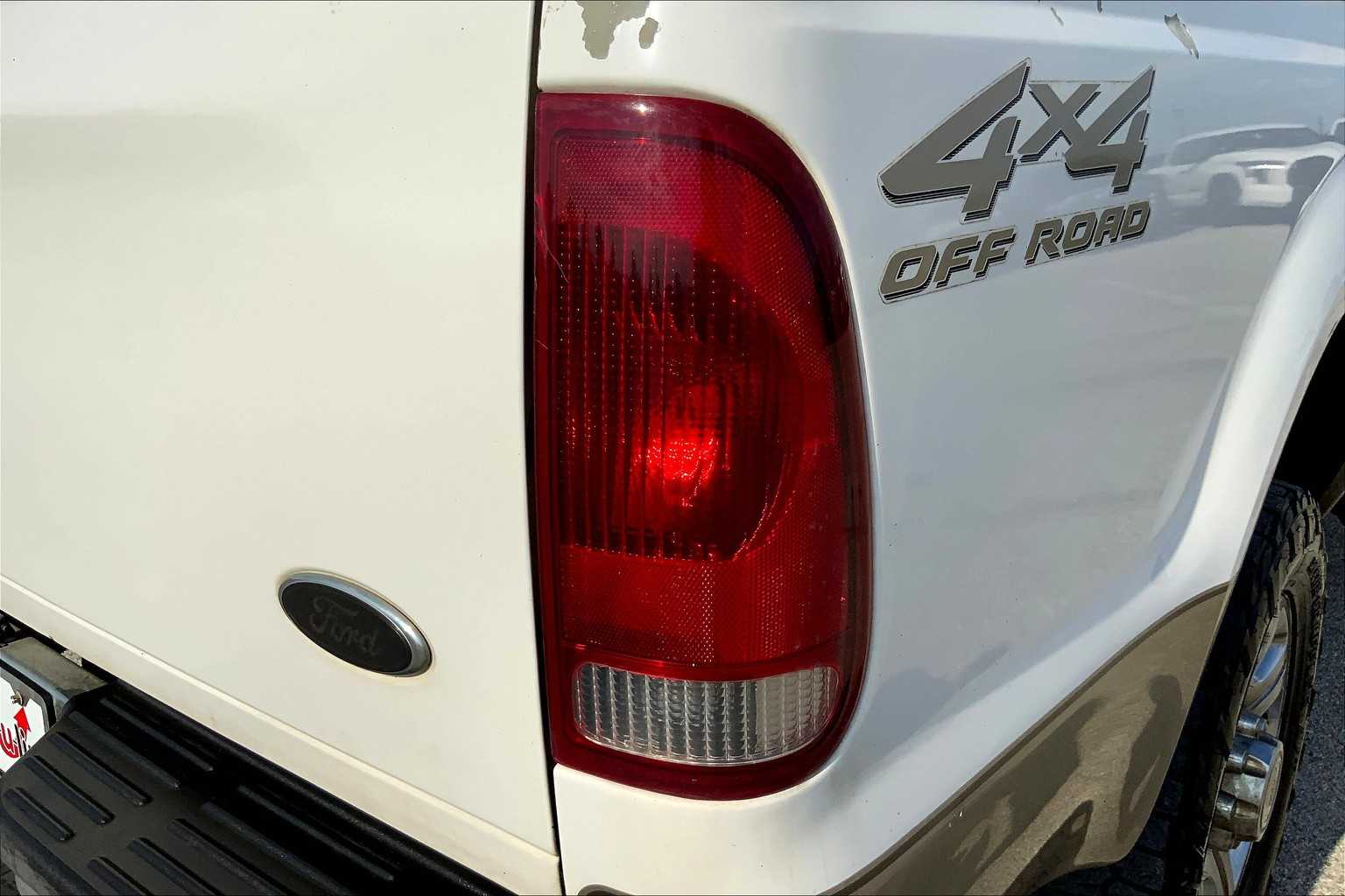 2001 Ford F-350 photo 24