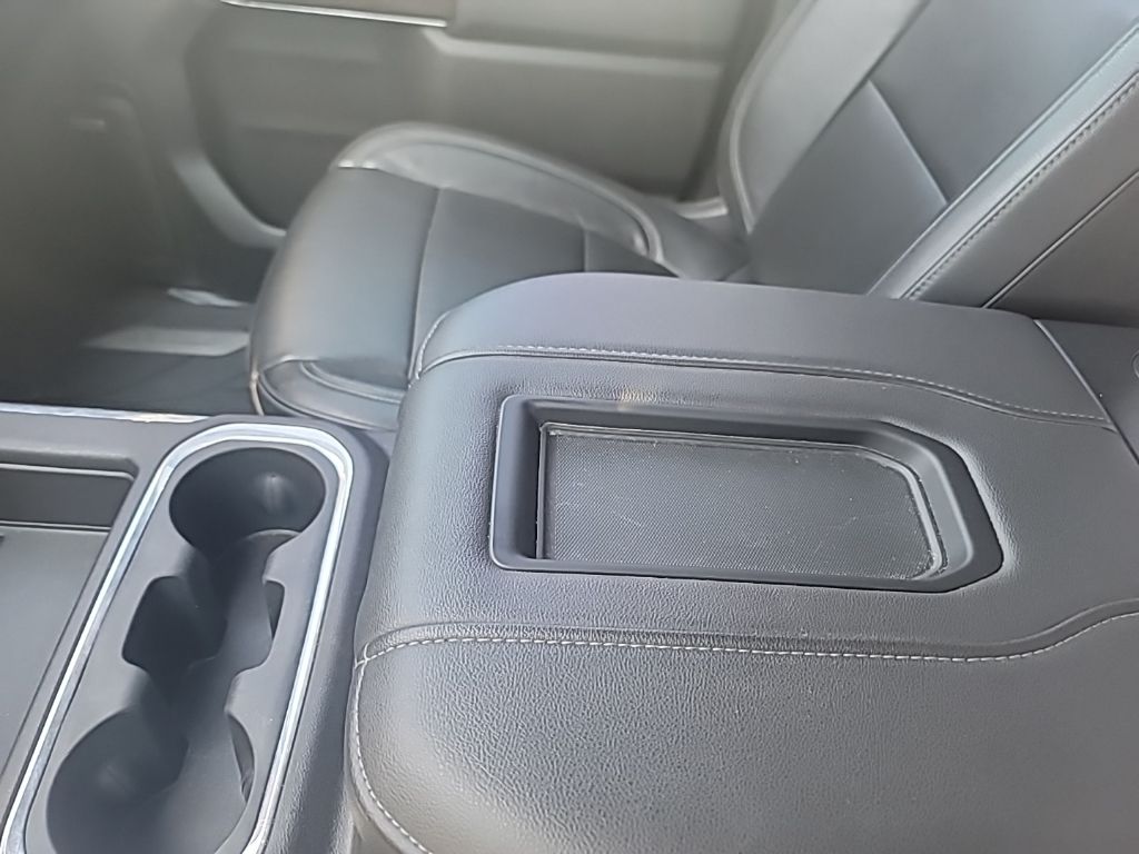 2020 Chevrolet Silverado 1500 RST photo 27