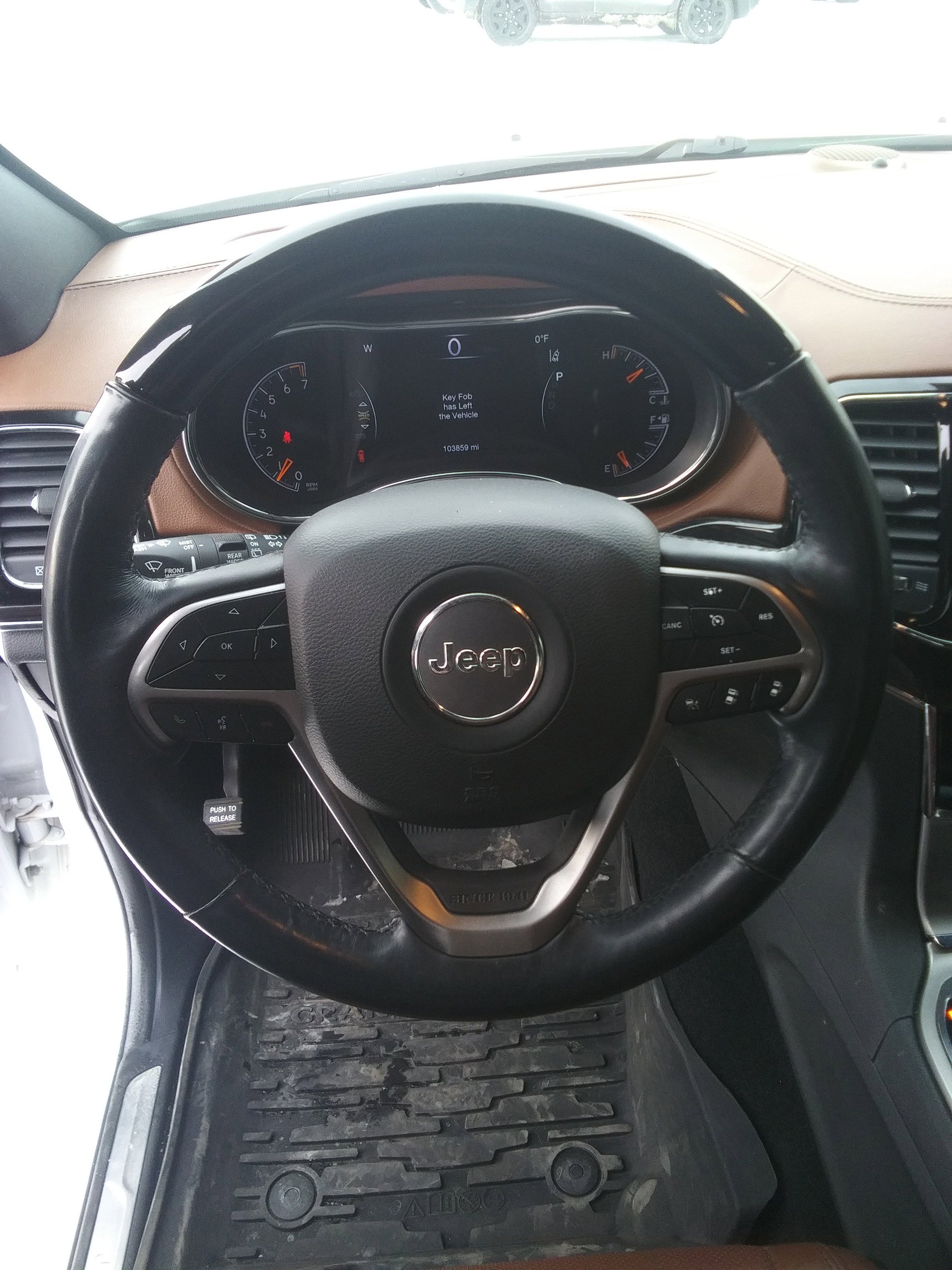 2021 Jeep Grand Cherokee Overland photo 3