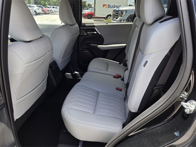 2025 Mitsubishi Outlander SEL GT photo 9