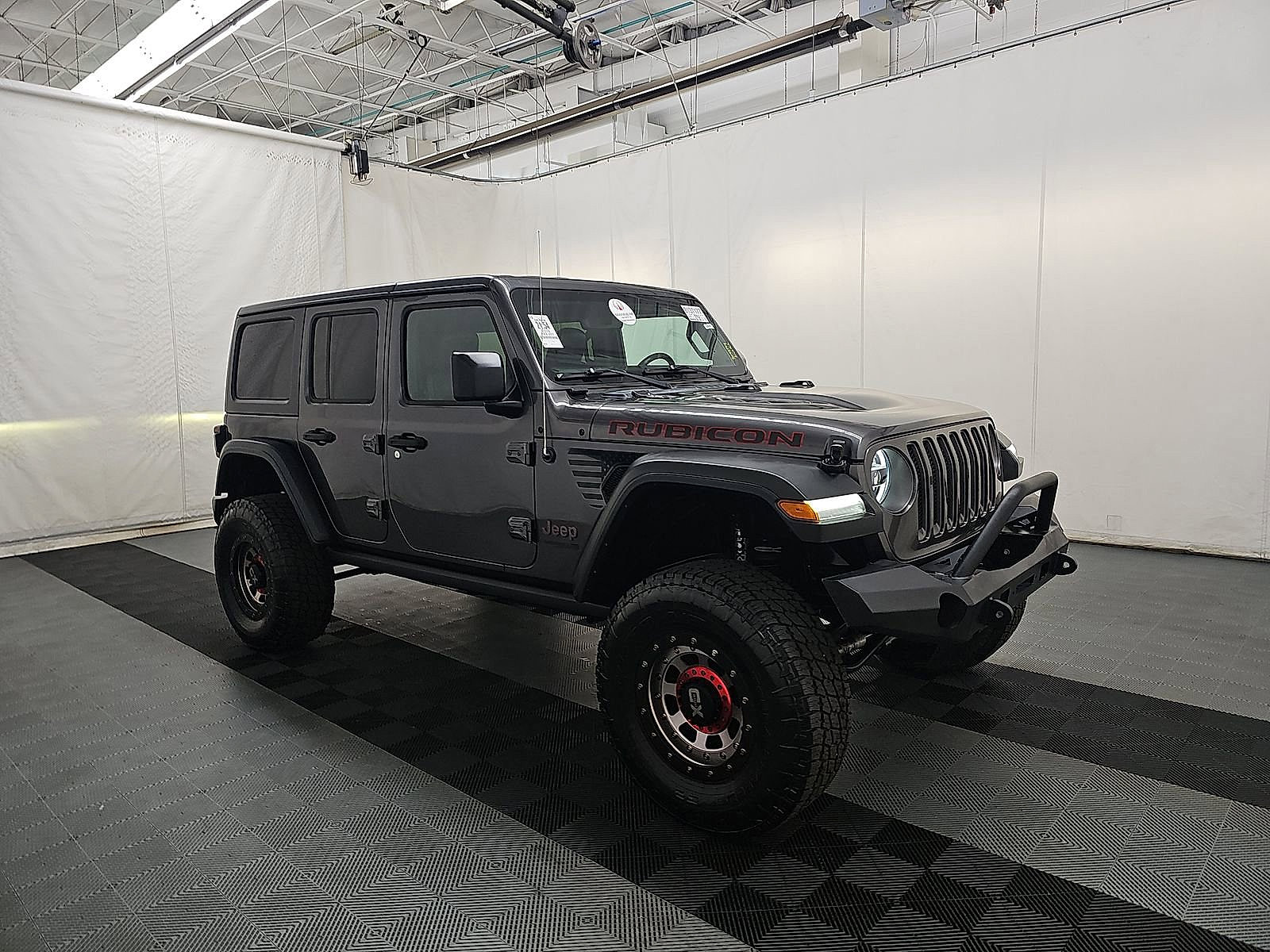2018 Jeep Wrangler Unlimited Rubicon photo 2