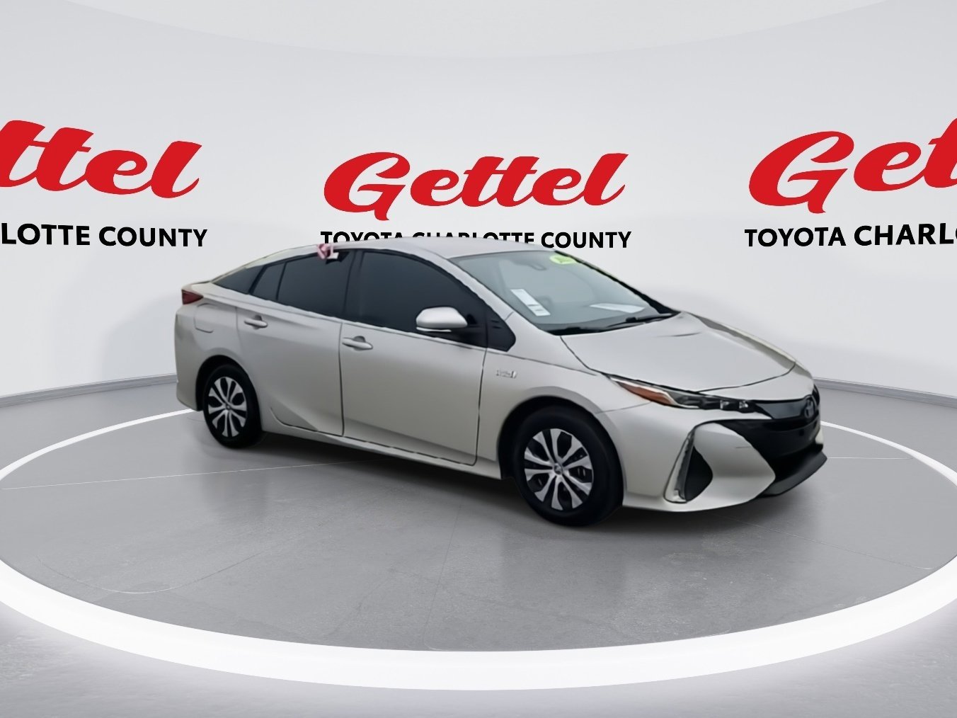 2022 Toyota Prius Prime XLE photo 2