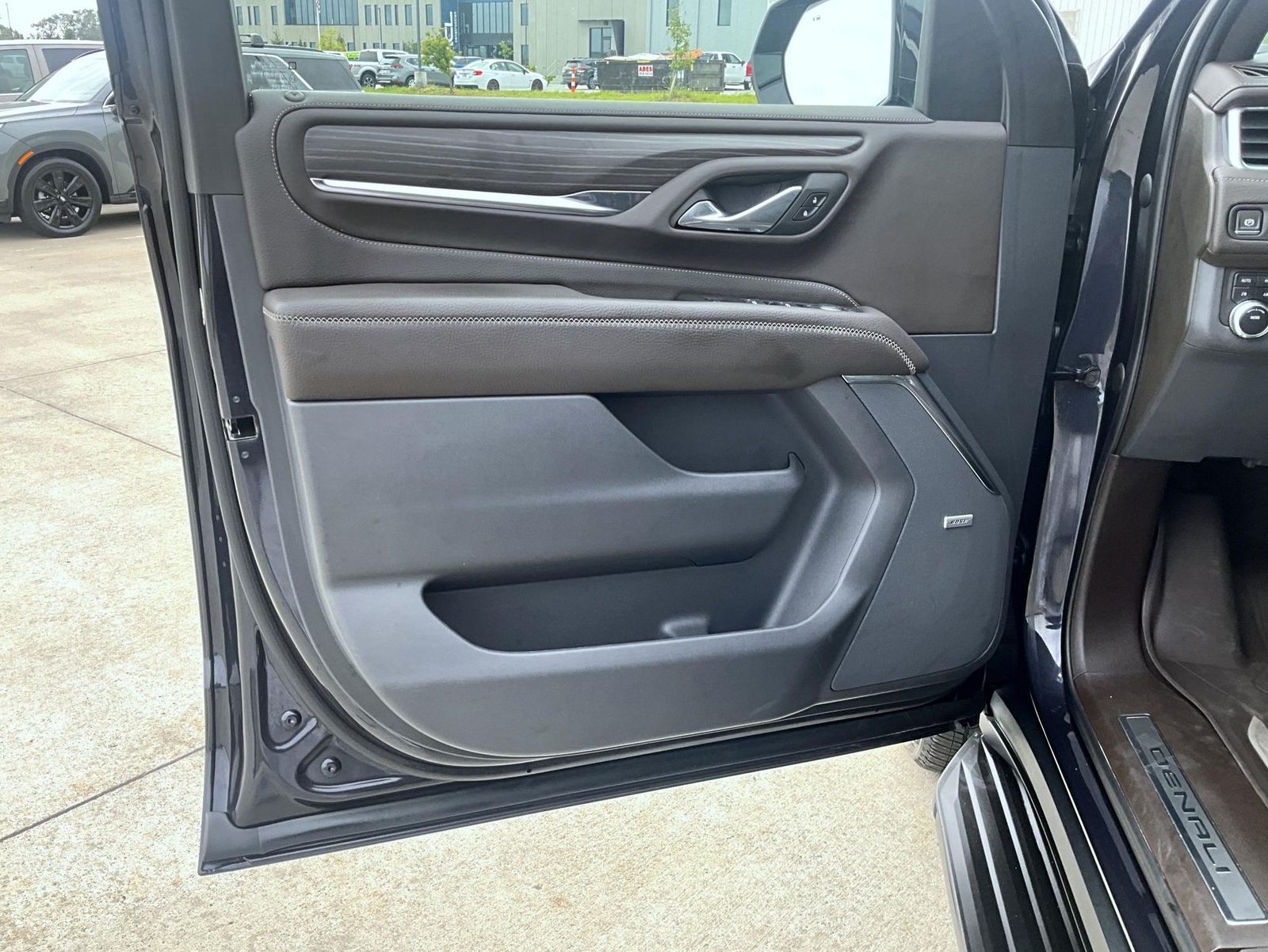 2023 Gmc Yukon Denali photo 8