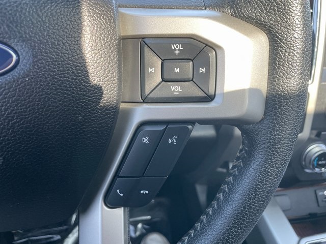 2015 Ford F-150 Lariat photo 22