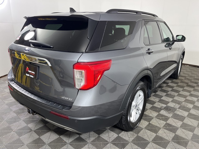 2021 Ford Explorer XLT photo 4