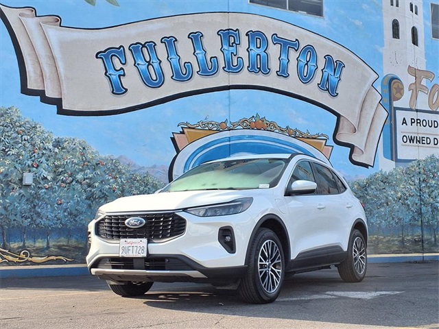 2024 Ford Escape PHEV's photo