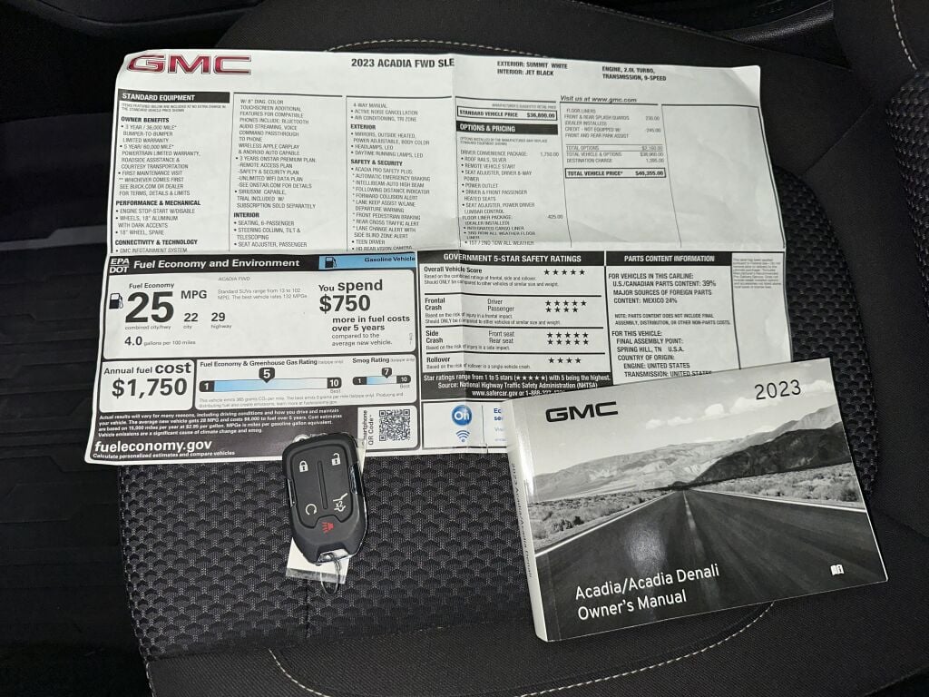 2023 Gmc Acadia SLE photo 13
