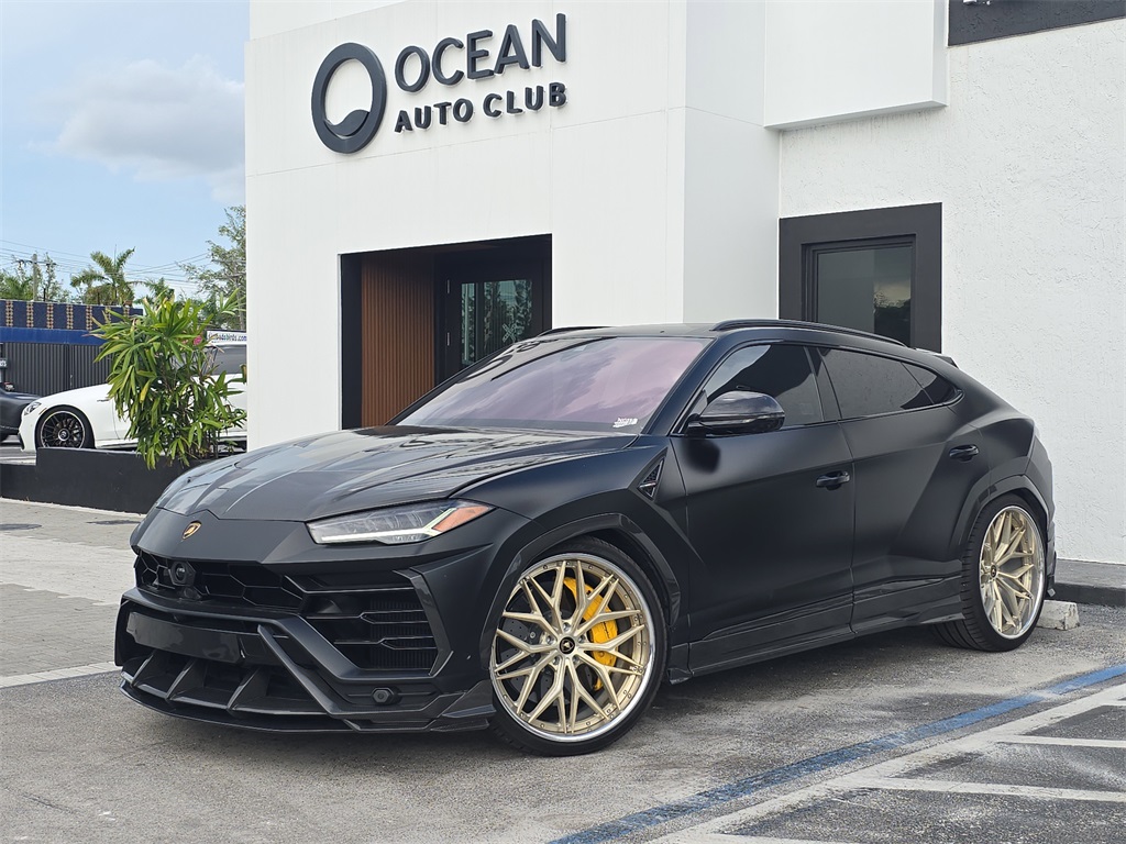 2022 Lamborghini Urus