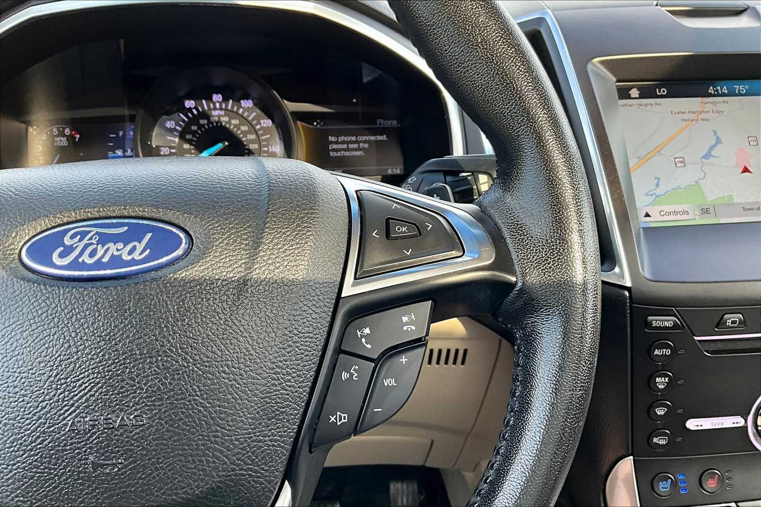 2019 Ford Edge Titanium photo 24
