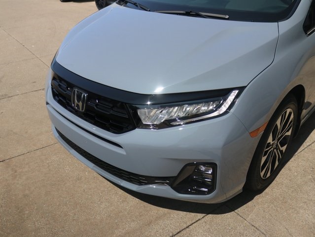 2026 Honda Odyssey Elite photo 2