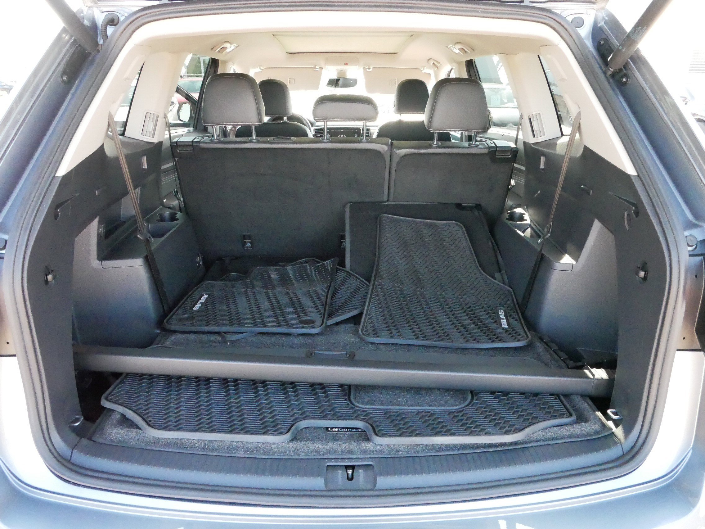 2021 Volkswagen Atlas V6 SEL Premium R-Line photo 17