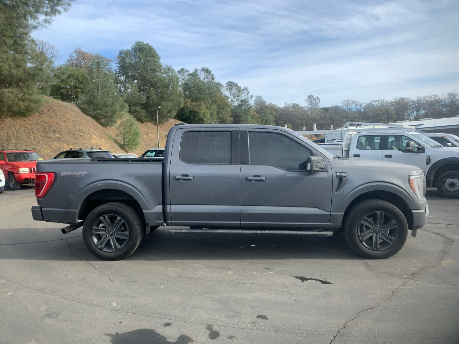 2023 Ford F-150 XLT photo 4