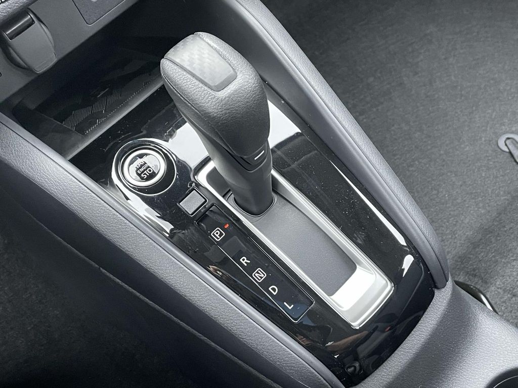 2025 Nissan Versa SV photo 29