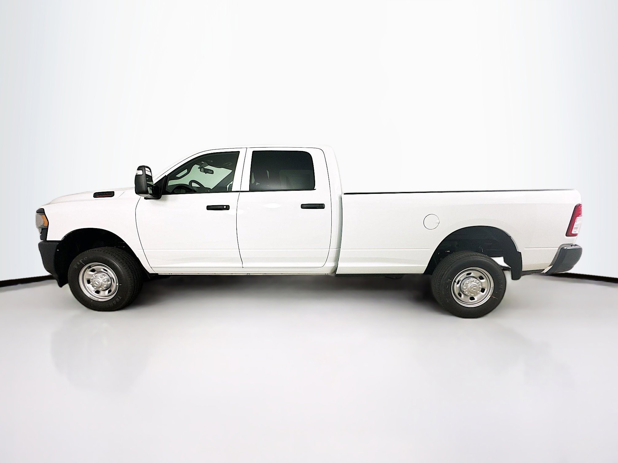 2024 Ram 2500 Tradesman photo 3