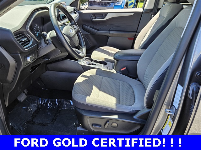 2022 Ford Escape SE photo 3