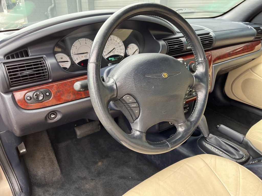 Used 2002 Chrysler Sebring LIMITED with VIN 1C3EL65R12N350304 for sale in Louisville, KY