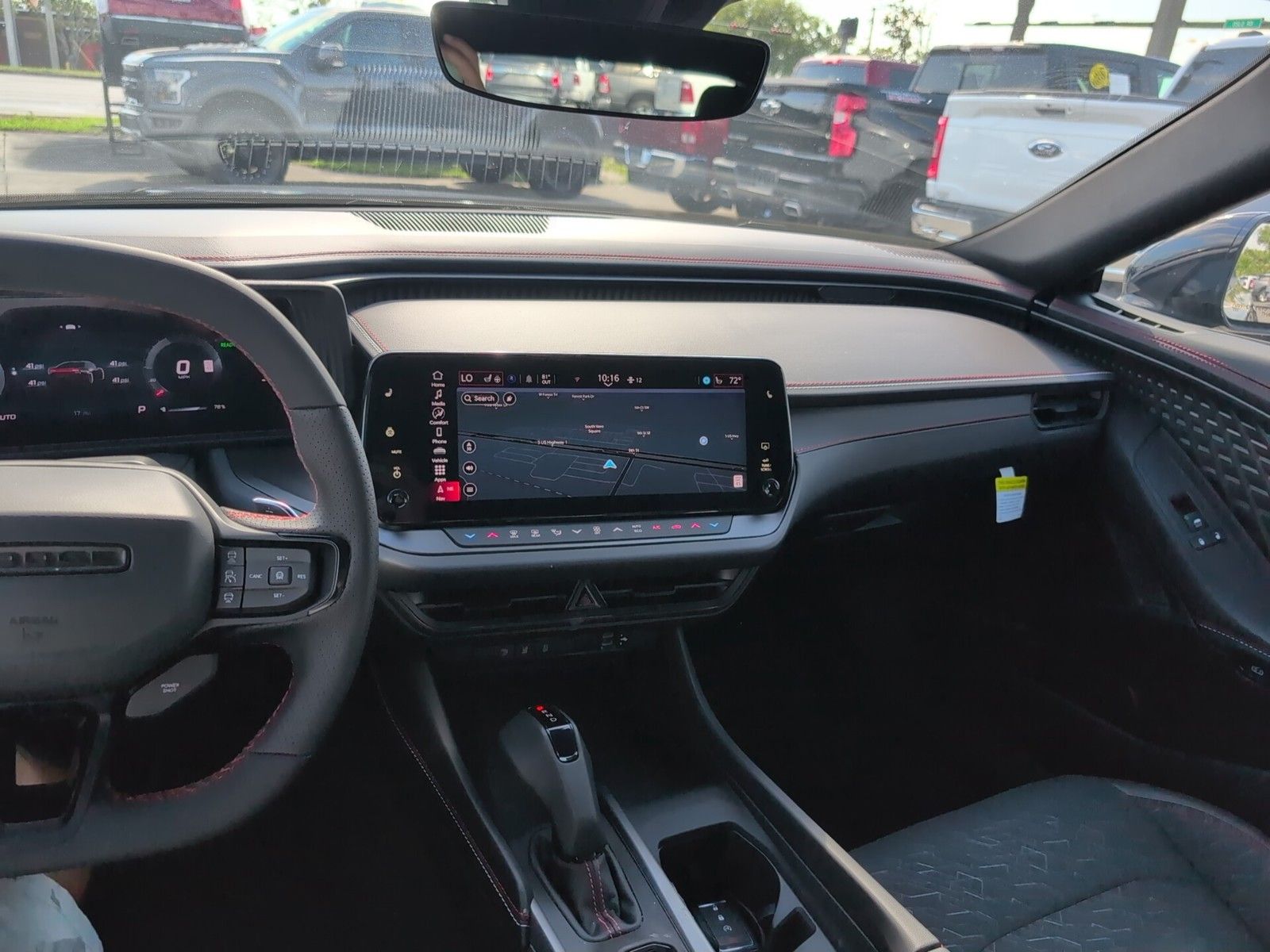 2025 Dodge Charger R/T photo 25