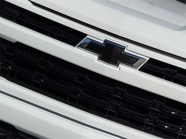 2026 Chevrolet Silverado 1500 RST photo 3