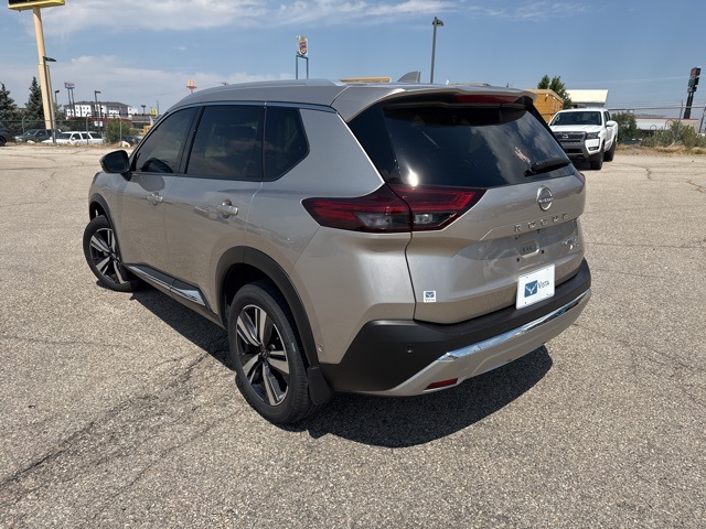 2023 Nissan Rogue Platinum photo 4
