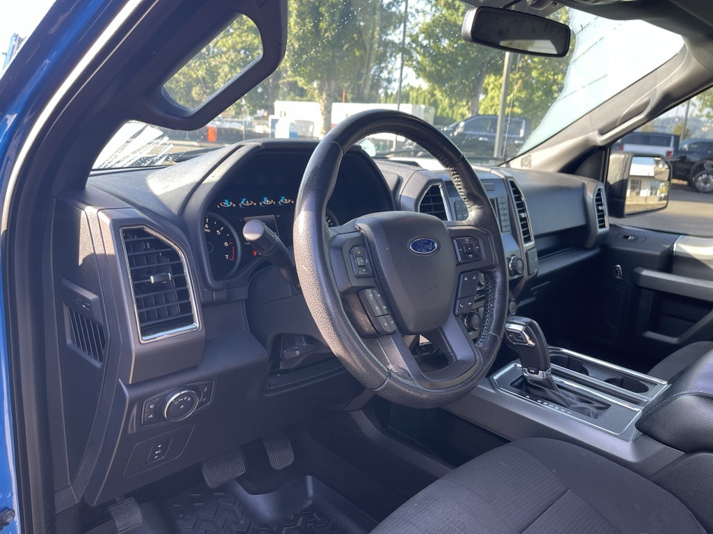 2016 Ford F-150 XLT photo 5