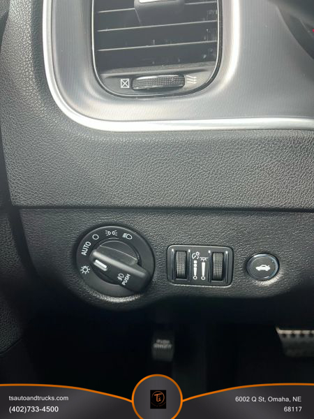 2021 Dodge Charger R/T photo 21
