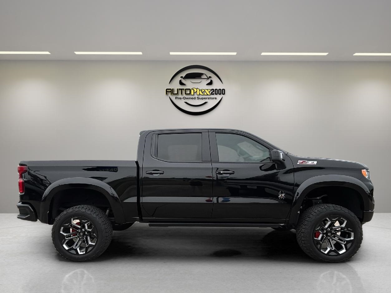 2024 Chevrolet Silverado 1500 RST photo 4