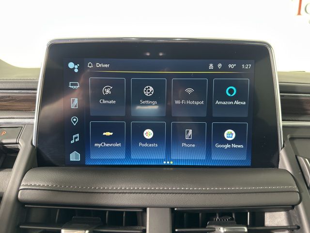 2023 Chevrolet Suburban LT photo 13