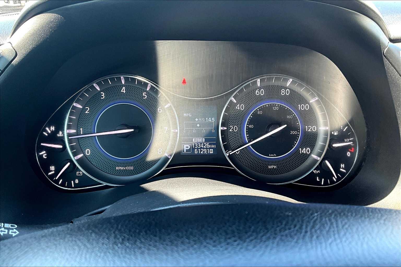 2016 Infiniti QX80 Limited photo 25