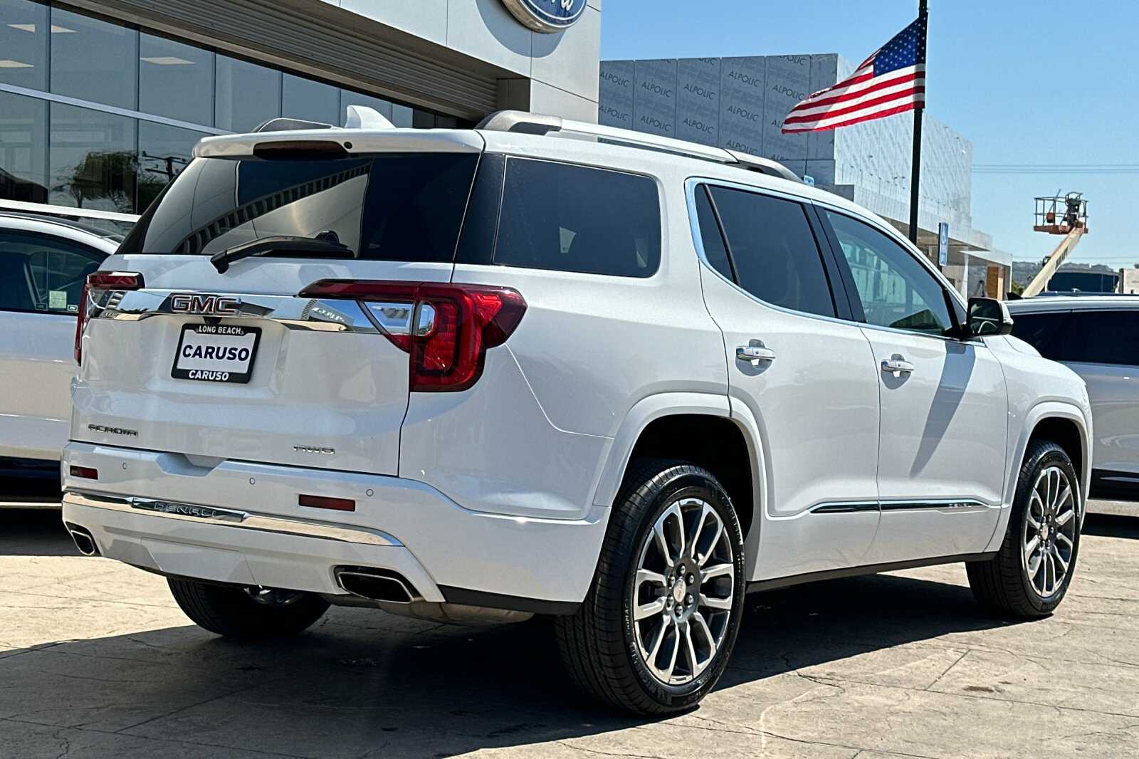 2022 Gmc Acadia Denali photo 3