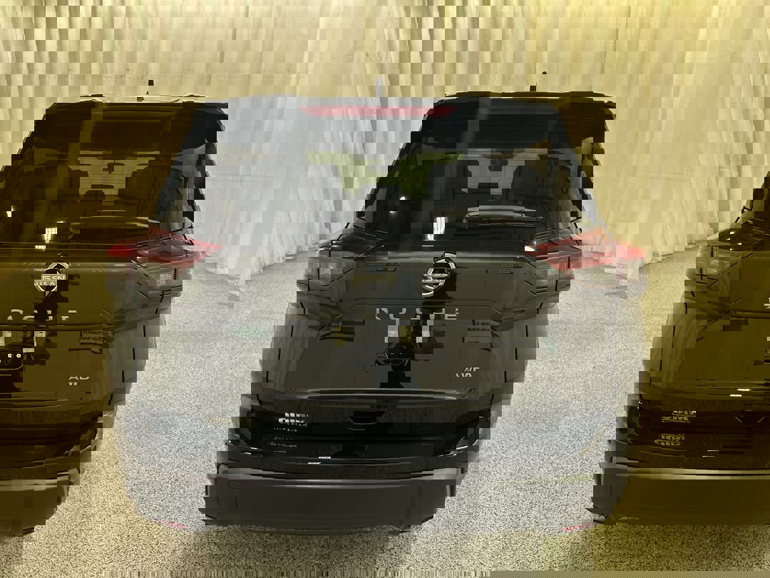 2026 Nissan Rogue SV photo 4