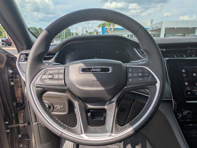 2025 Jeep Grand Cherokee Laredo X photo 18