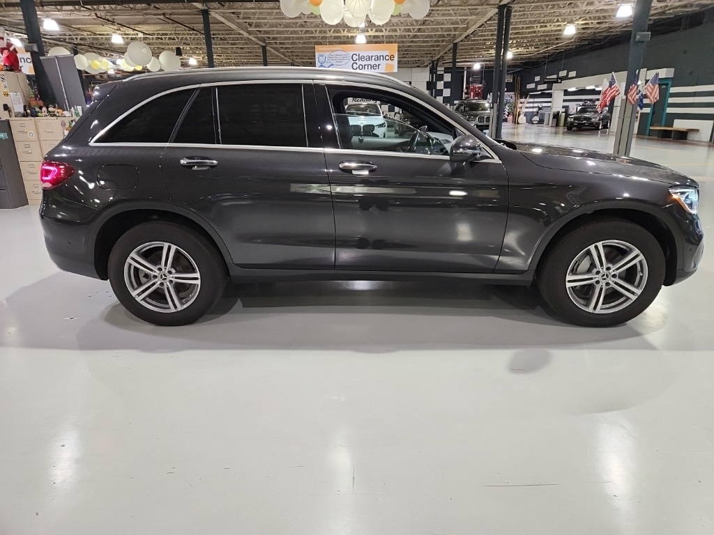 2022 Mercedes Benz GLC 300 4MATIC photo 4