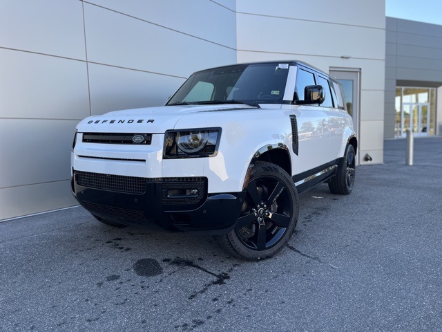 2025 Land Rover Defender X-Dynamic SE's photo