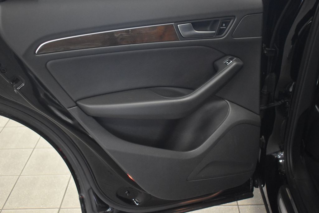 2015 Audi Q5 2.0T Premium Plus photo 24