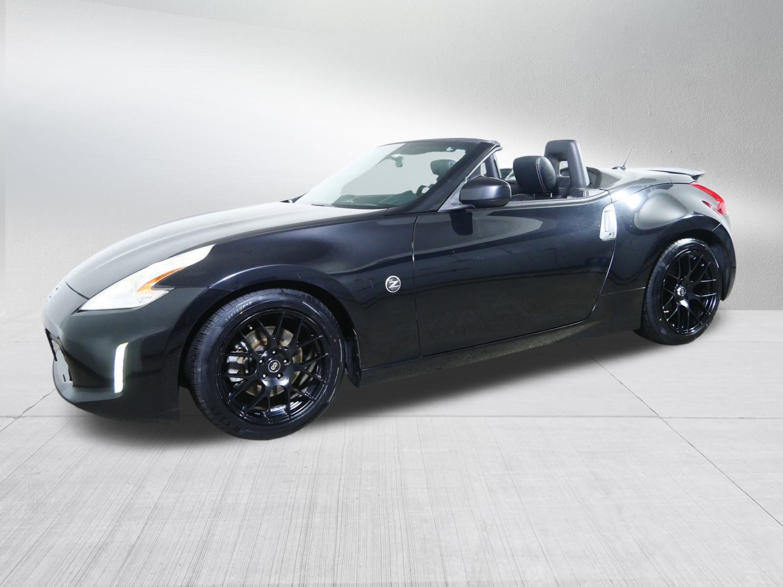 2014 Nissan 370Z photo 3