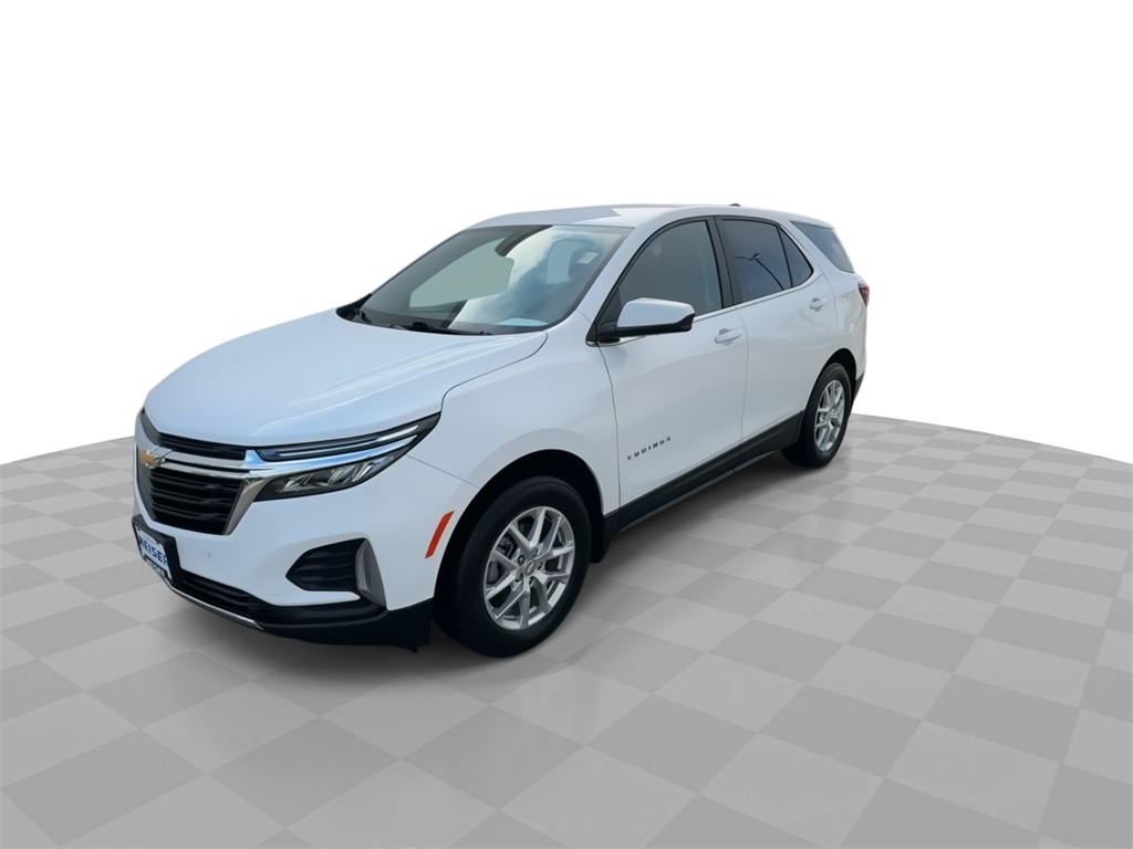 2022 Chevrolet Equinox LT photo 3