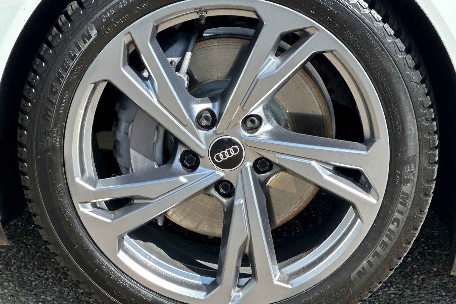 2022 Audi e-tron GT Premium Plus photo 24