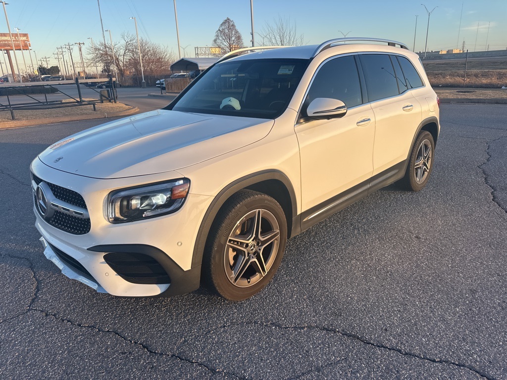 2021 Mercedes-Benz GLB Base's photo