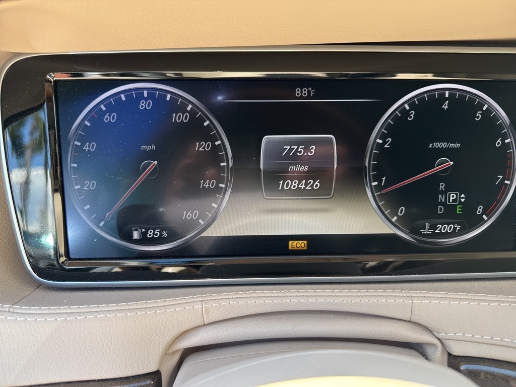 2014 Mercedes Benz S 550 photo 3